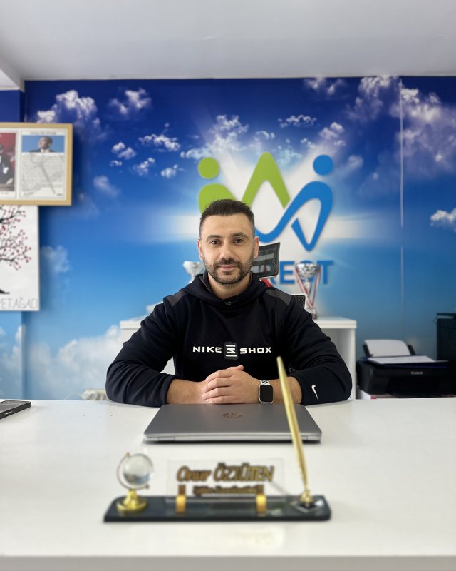 Onur Öztüten